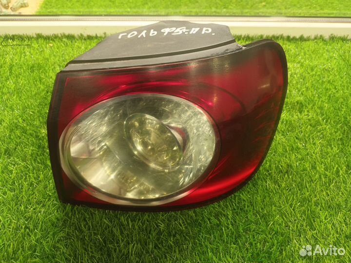 Фонарь задний правый наружный VW Golf 5+