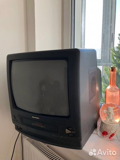 Телевизор Sharp винтаж двойка с видеомагнитофоном