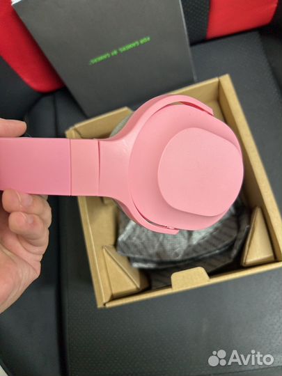 Наушники Razer Barracuda X Pink