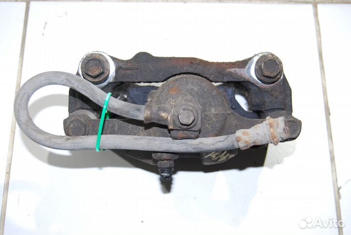 Суппорт задний правый Hummer H-3 2005-2013