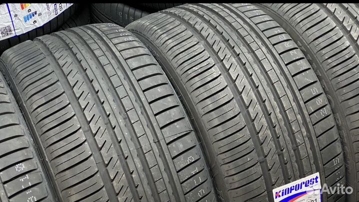 Kinforest KF550-UHP 265/40 R22
