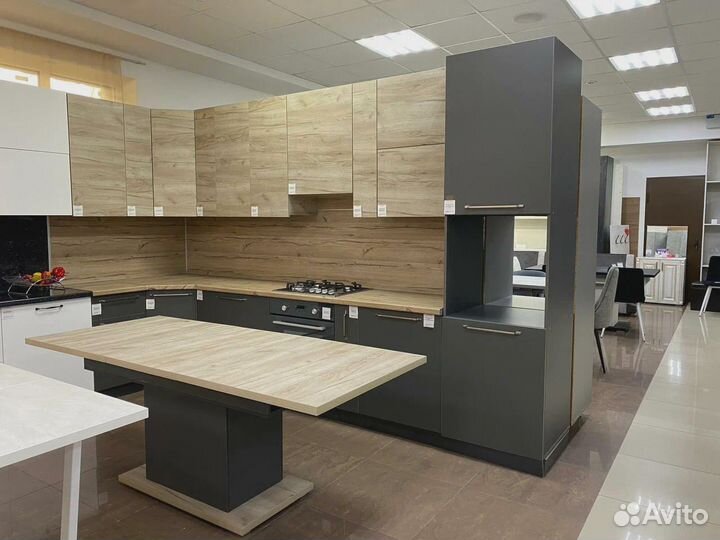 Кухонный гарнитур в наличии v-1579