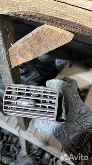 Воздуховод печки левый Mercedes w203