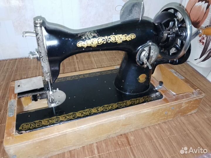 Швейная машина Подольск ручная