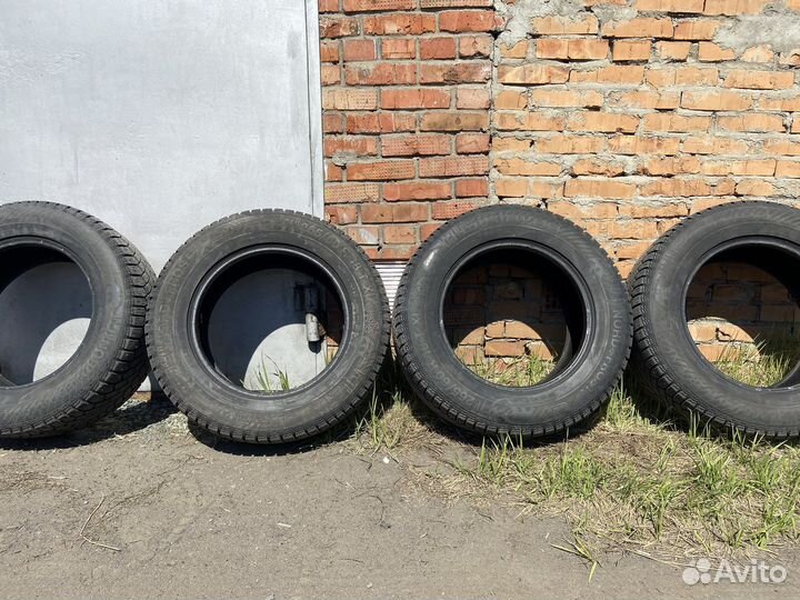 Gislaved Nord Frost 200 SUV 265/60 R18