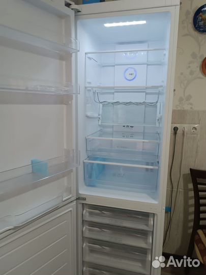 Холодильник haier