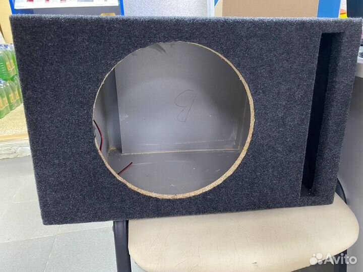 Сабвуфер Hellion AWB-12 корпусной активный