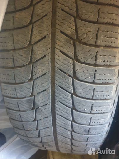Michelin X-Ice 205/55 R16