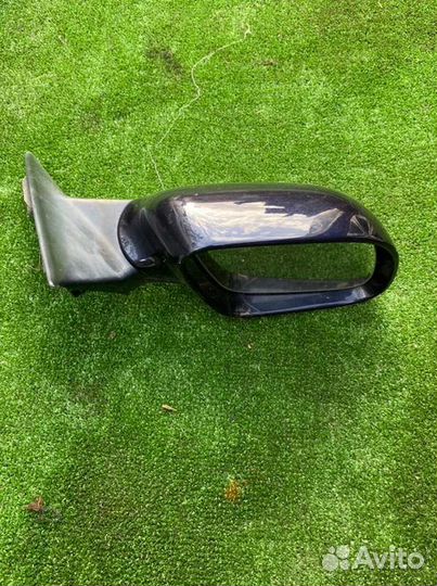 Зеркало заднего вида боковое правое Audi A6 C5 2.4