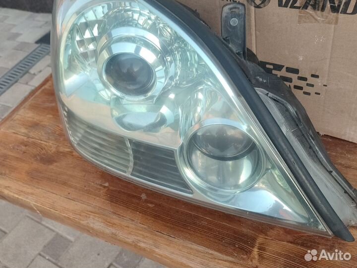 Фара на lexus GX 470 правая
