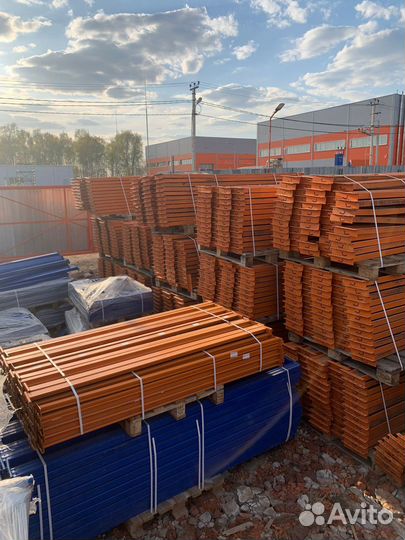 Стеллажи металлические бу(складские)