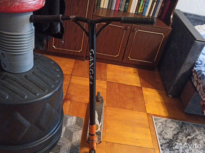 Трюковой самокат