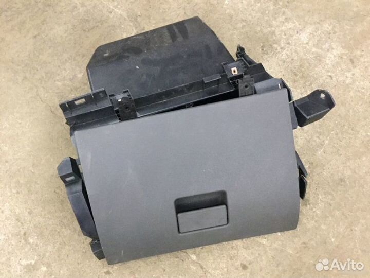 Бардачок Ford Kuga 2008-2012