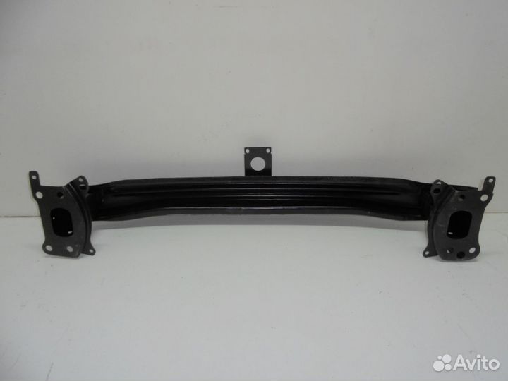 Усилитель переднего бампера Volkswagen Golf 5 2003-2008