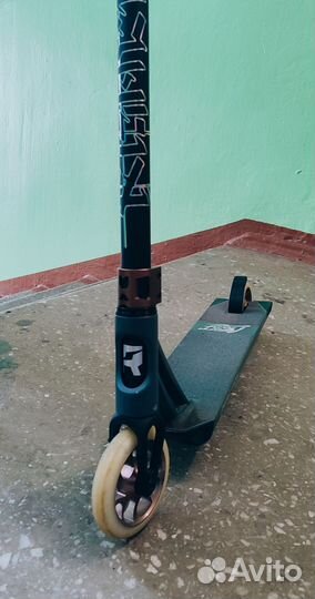 Трюковой самокат