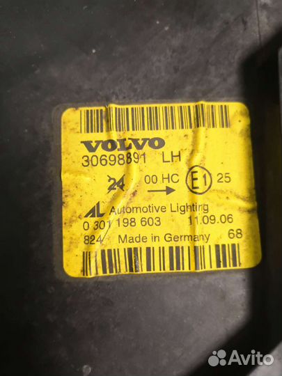Фара левая Volvo V50 2004-2007