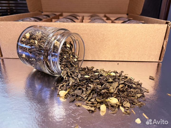 Набор чая подарочный 12 банок