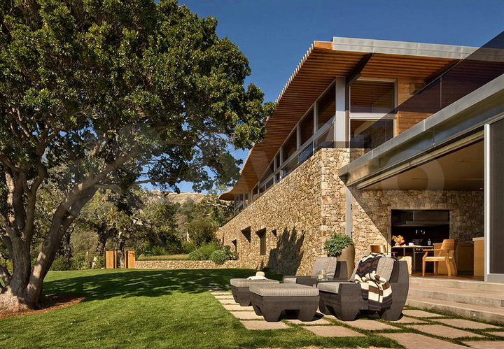 Дом 230 м² на участке 14 сот.