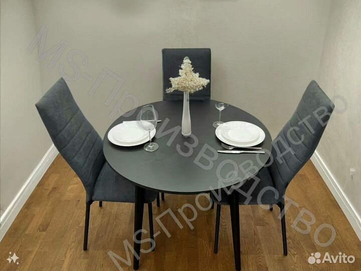 Столы и стулья