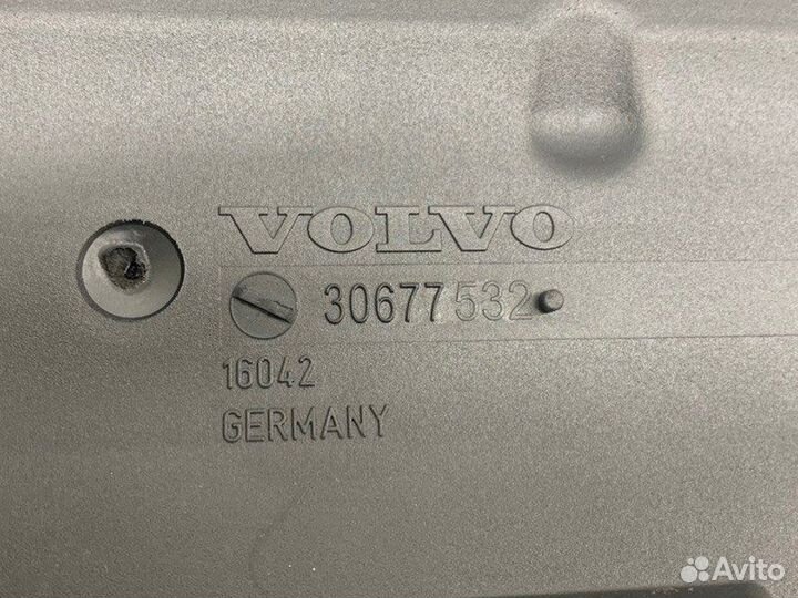 Корпус воздушного фильтра Volvo S40 V50 30677194