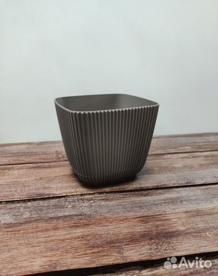 Кашпо для цветов