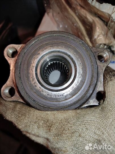 Ступица колеса задняя на subaru