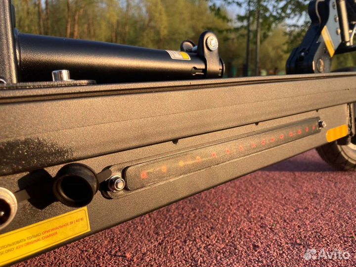 Электросамокат kugoo m2