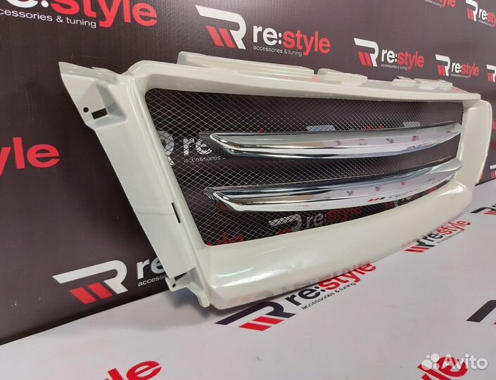 Решетка радиатора Land Cruiser Prado 150 B464