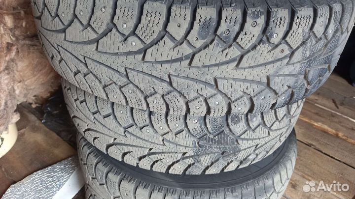 Hankook Radial RA14