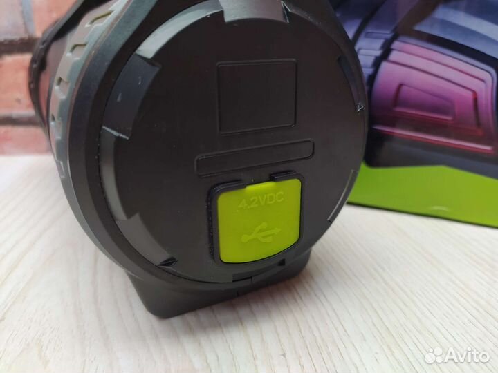 Мощный светодиодный фонарь JS-881