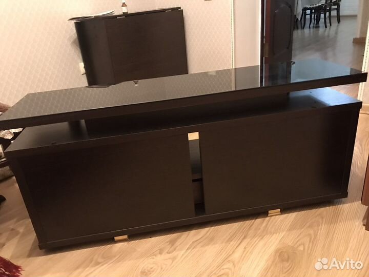 Подставка под телевизор