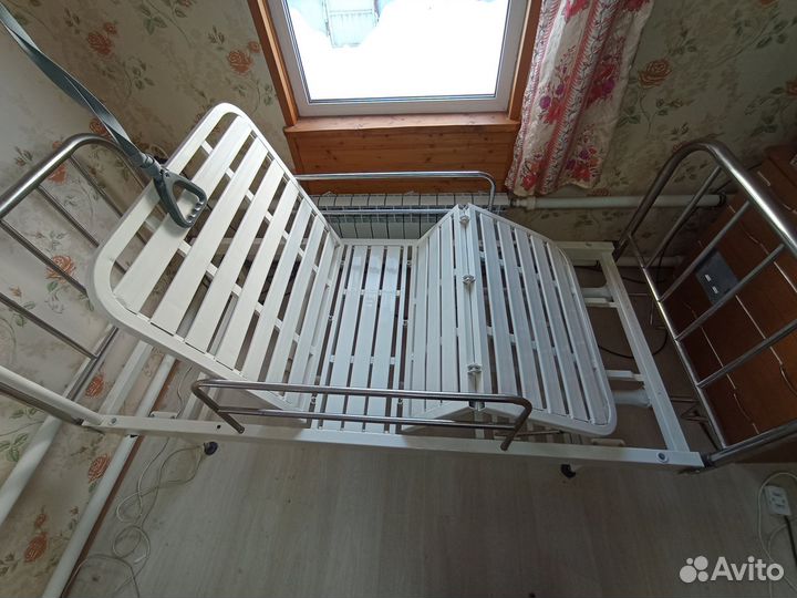 Кровать медицинская F8