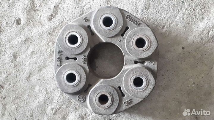 Эластиная муфта Bmw е70 N52 переднего кардана