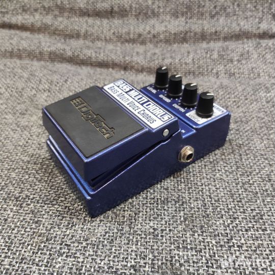 Педаль эффектов для бас-гитары Digitech Bass Multi