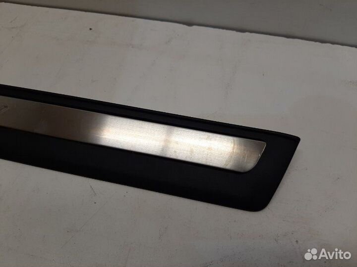 Накладка порога внутренняя передняя правая Toyota