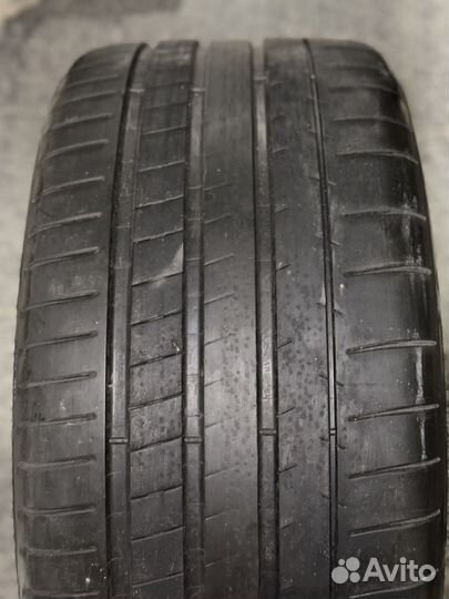 Michelin Pilot Super Sport 275/35 R19 100Y