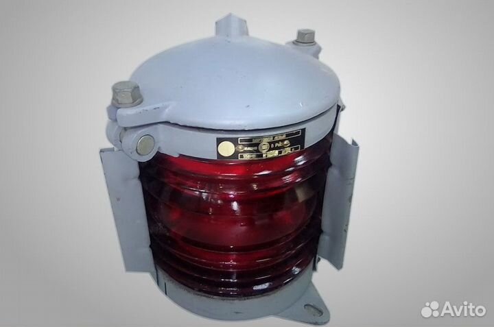 Фонарь бортовой левый (выс.22 см, d18 см)