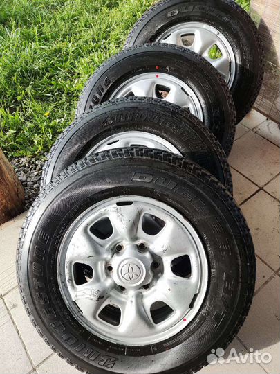 Bridgestone Dueler H/T 205/70 R16