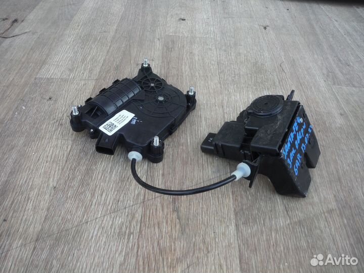 Замок крышки багажника hyundai Santa Fe 4 2020