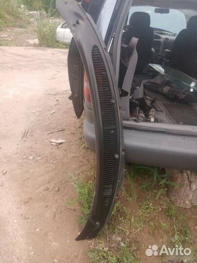 Жабо Chrysler Voyager 3 1999