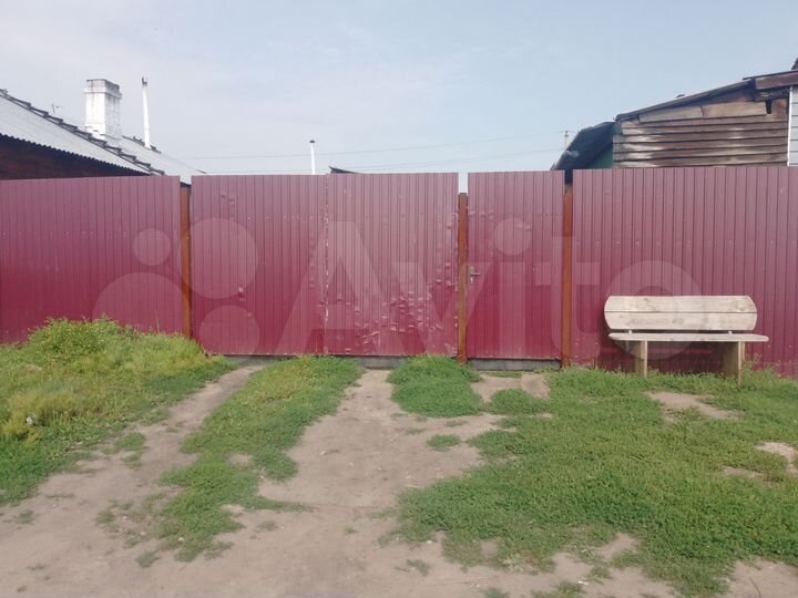 Дом 45,7 м² на участке 10,06 га