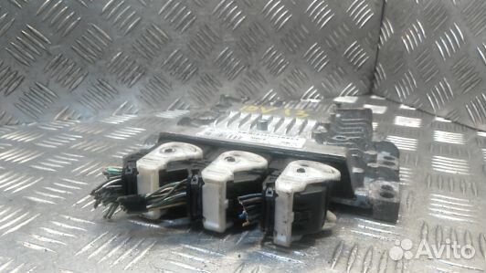 Блок управления двс ford focus 2 (10V13PC01)