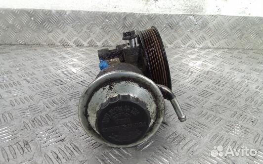 Насос гу дизельный toyota avensis T25 (6BR08BT01)