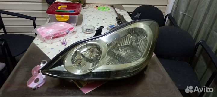 Фары Тайота Ипсум Асм 21