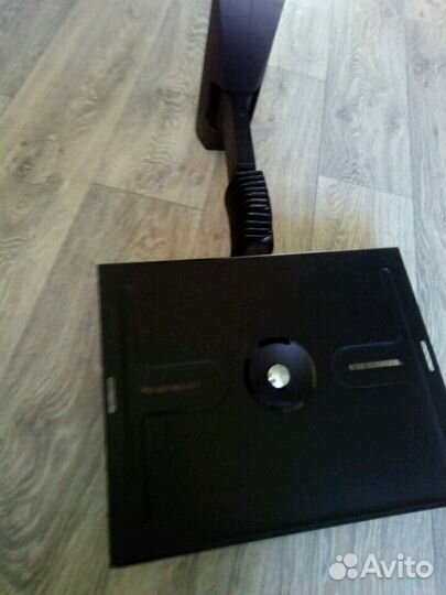 Настенное крепление для техники