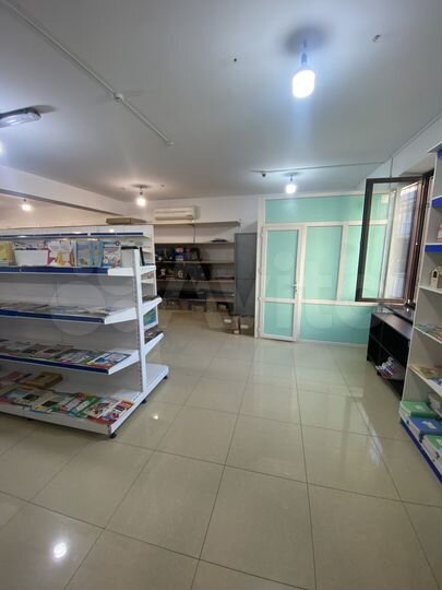 Торговая площадь, 90 м²