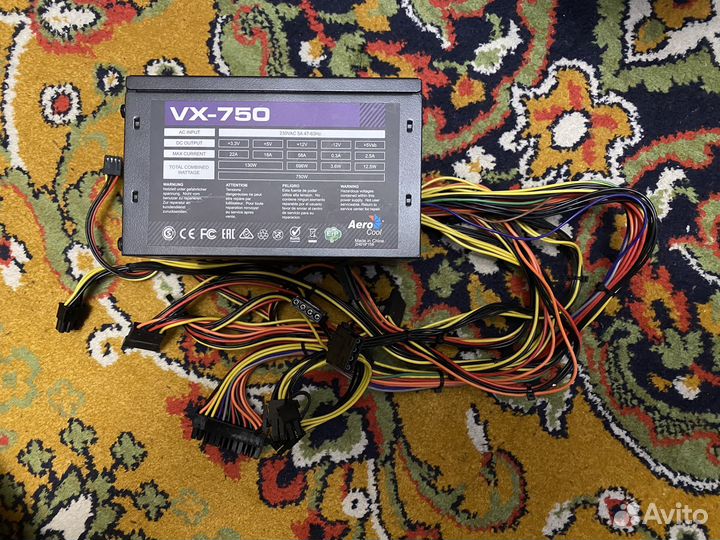 Блок питания AeroCool VX-750