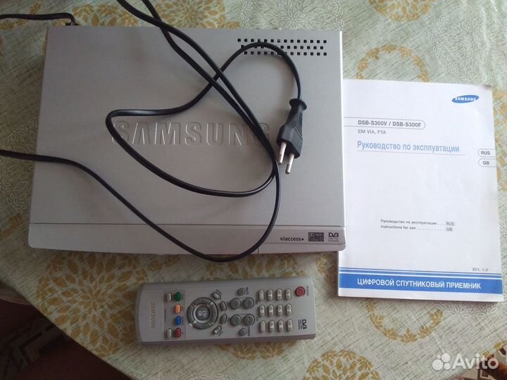 Спутниковый ресивер Samsung DSB-S300V/S300F