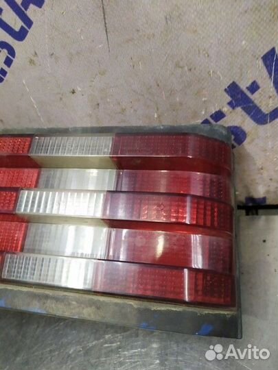 Фонарь задний левый Mercedes-Benz 190 W201 1990