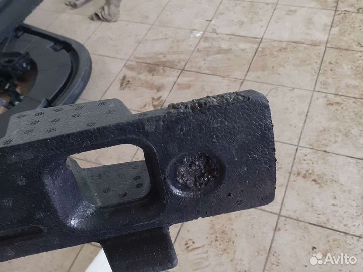 Абсорбер переднего бампера Toyota C-HR